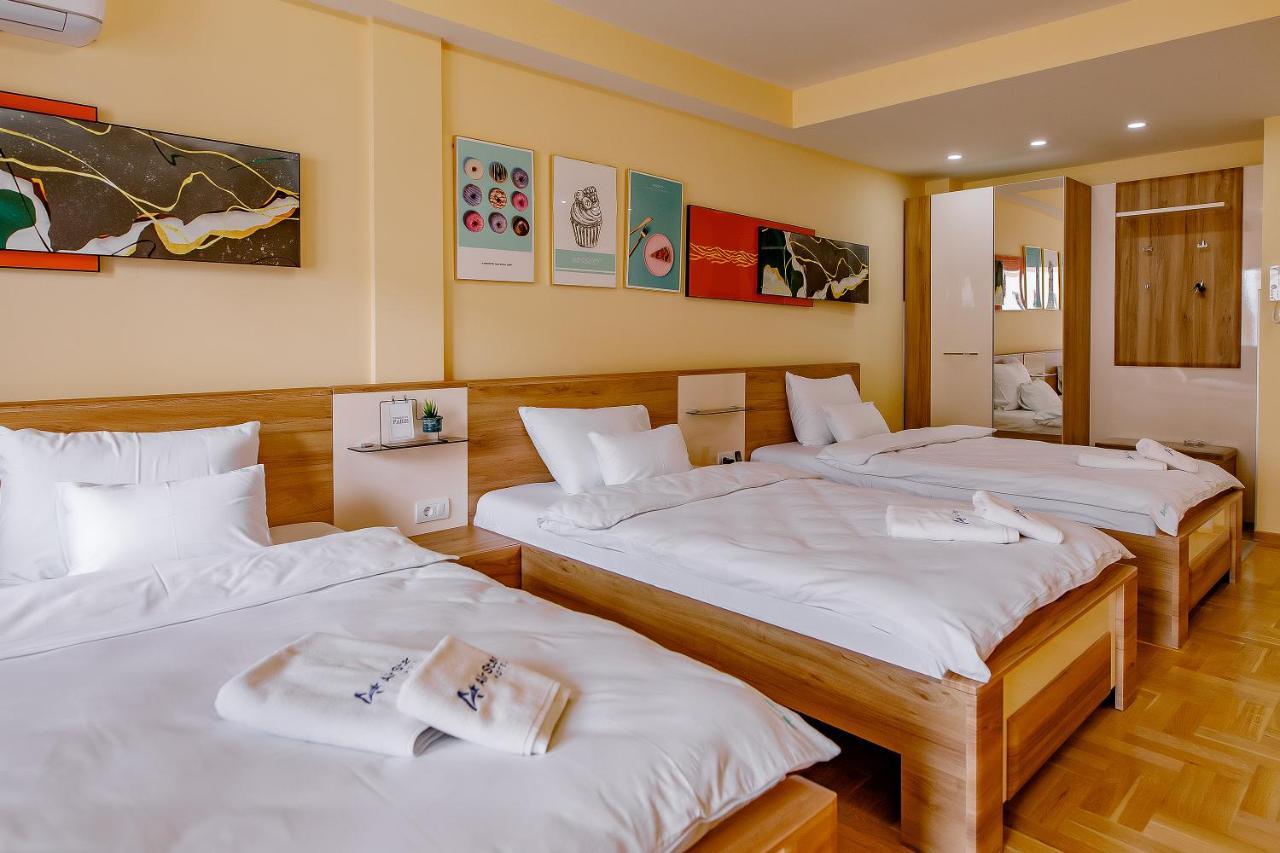 Отель Airstar Surcin Экстерьер фото