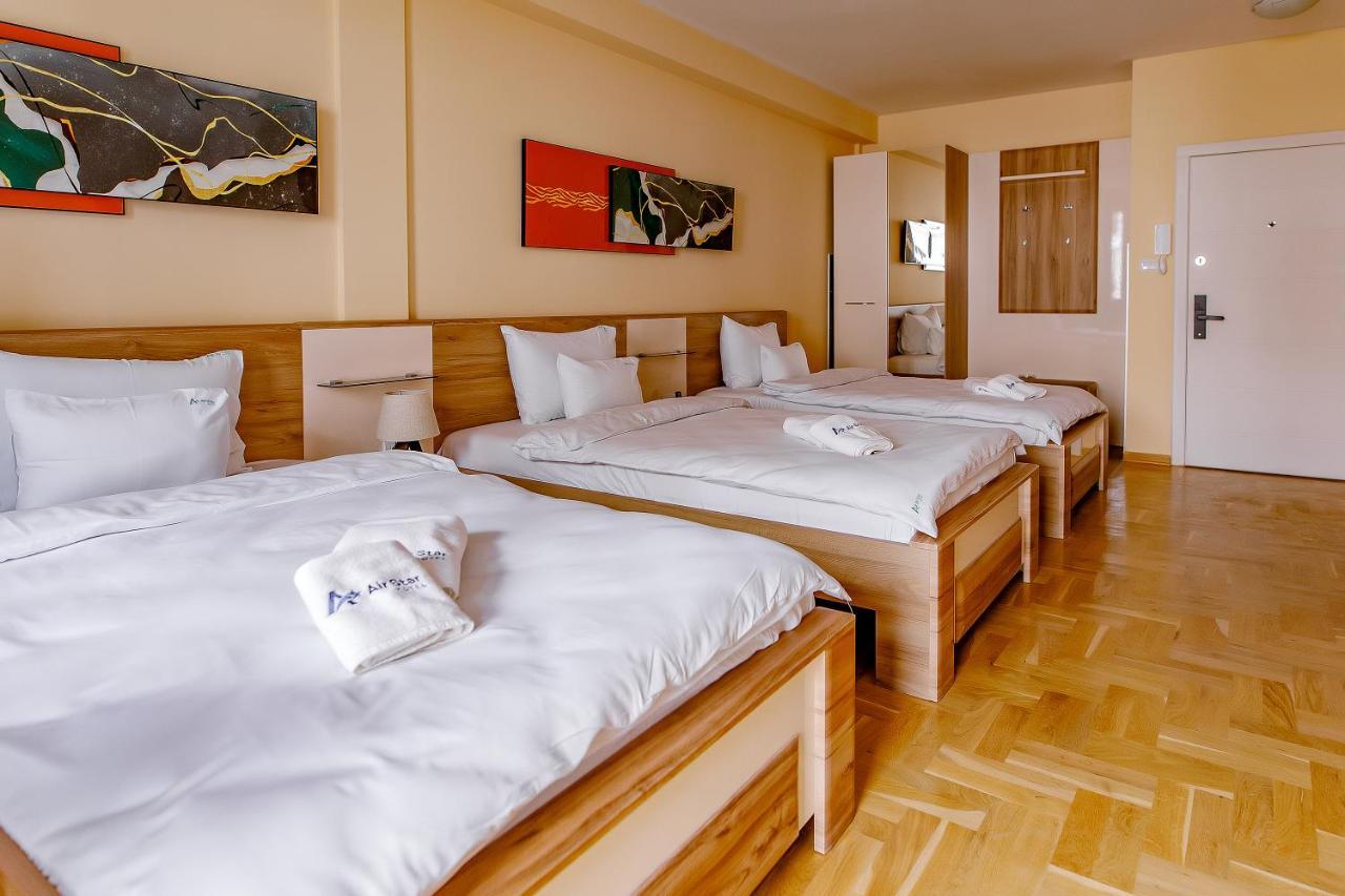 Отель Airstar Surcin Экстерьер фото